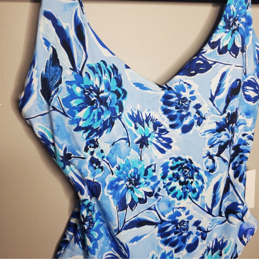 NWT Andie Baia Floral Blue and White One Piece Swimsuit M - Picture 3 of 9